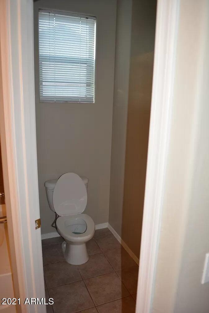 16950 West Nottingham Way Surprise, AZ 85374 - Photo 9 of 28 IMG_1037