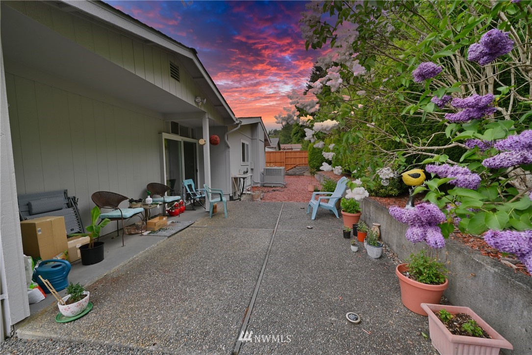 23801 7th Place West Bothell, WA 98021 - Photo 22 of 28