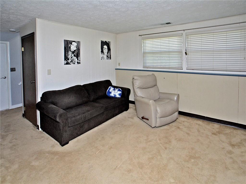 104 Ridgeview Drive Monroeville, PA 15146 - Photo 20 of 25 Gallery Image 20