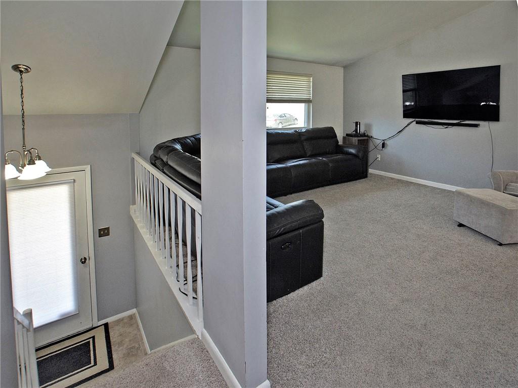 104 Ridgeview Drive Monroeville, PA 15146 - Photo 9 of 25 Gallery Image 9