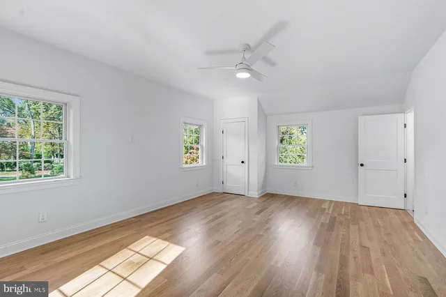 a view of an entryway in a room