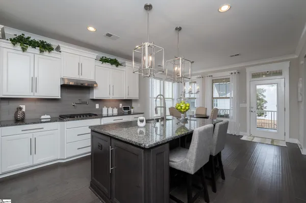 $589,900 | 120 Longfellow Way, Simpsonville, SC 29681