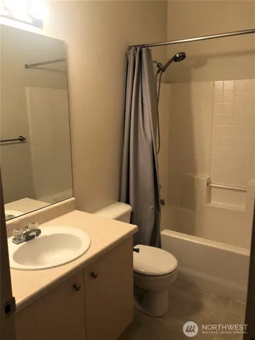 $2,600 | 14506 1st Lane Northeast, Unit 102, Duvall, WA 98019