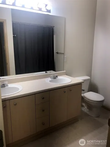 $2,600 | 14506 1st Lane Northeast, Unit 102, Duvall, WA 98019