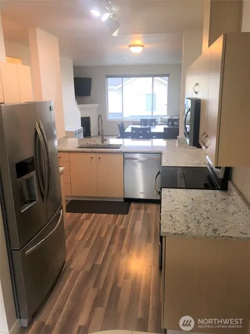 $2,600 | 14506 1st Lane Northeast, Unit 102, Duvall, WA 98019