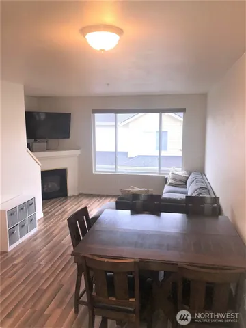 $2,600 | 14506 1st Lane Northeast, Unit 102, Duvall, WA 98019