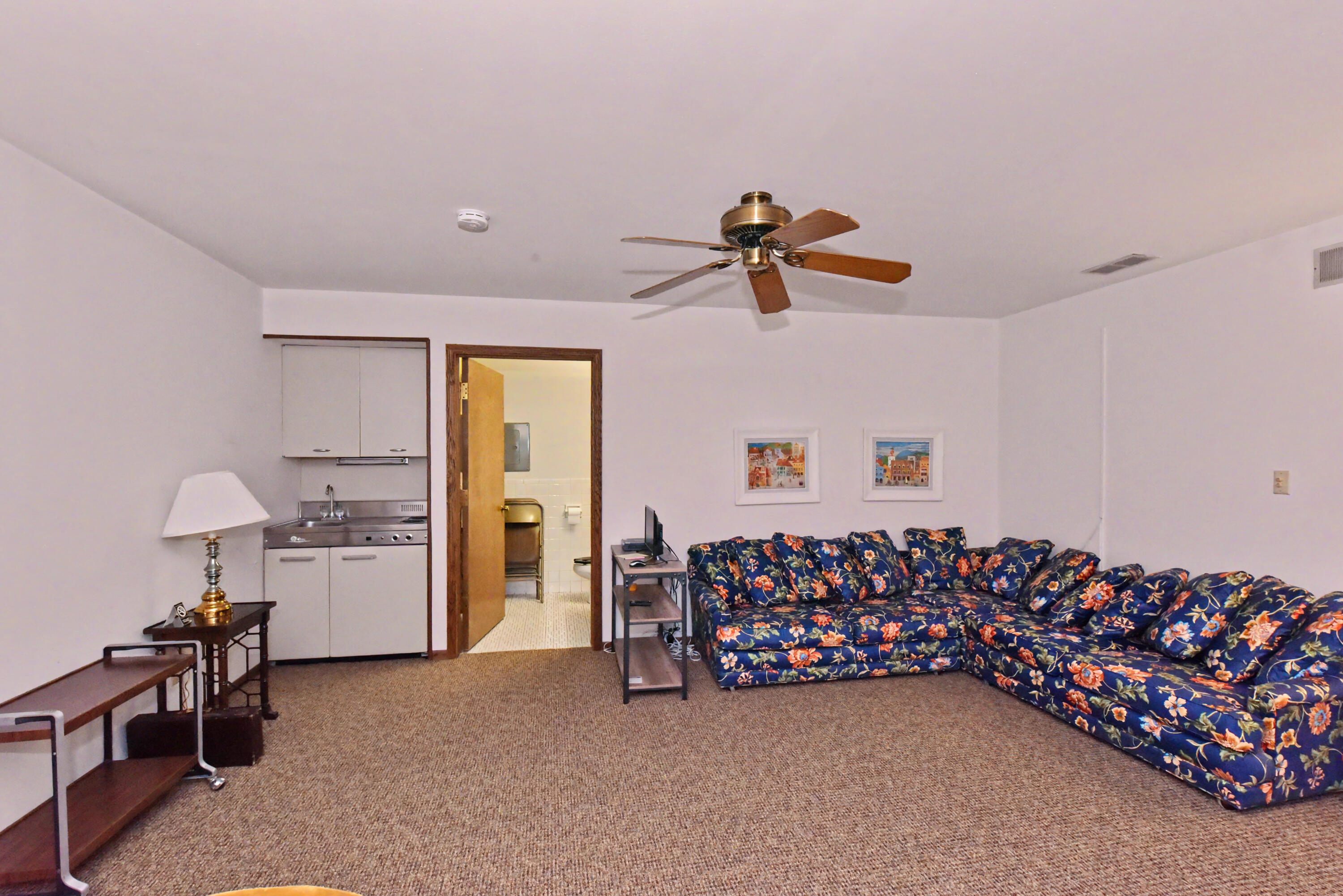 2101 Good Hope Road, Unit 111 Glendale, WI 53209 - Photo 25 of 29 DSC_9057