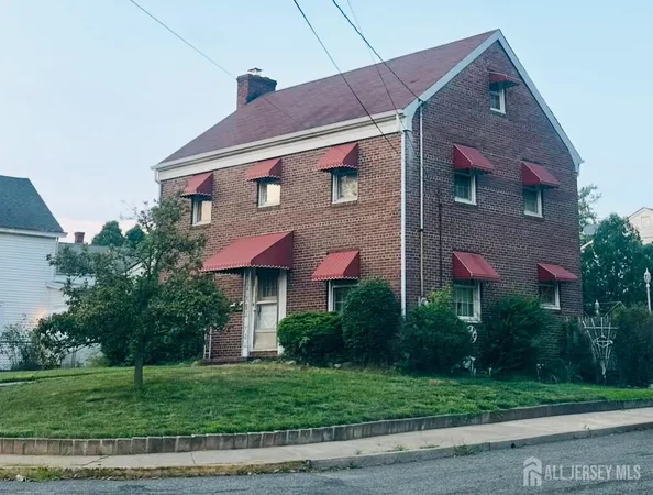 $475,000 | 7 Winkler Road, Sayreville, NJ 08872