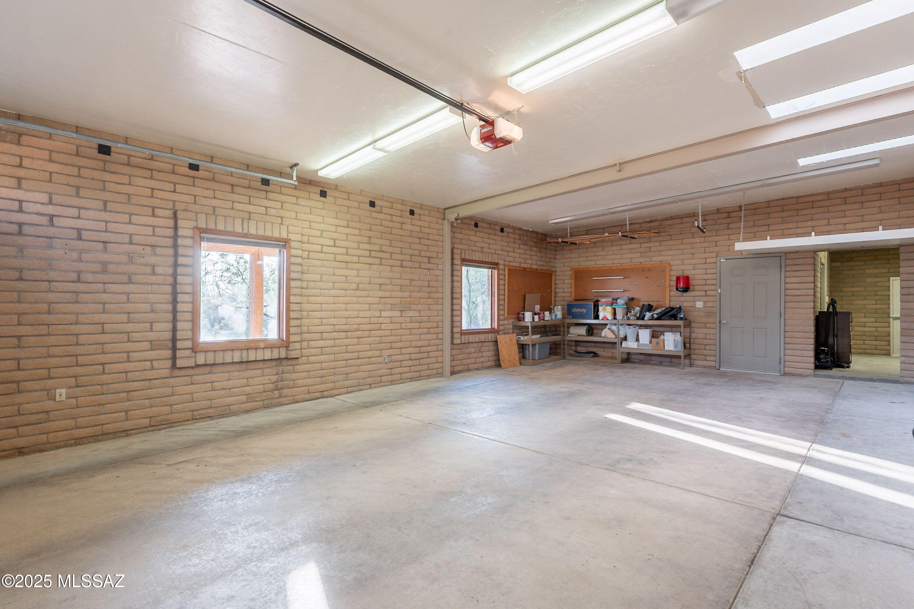 9361 East Ravine Trail Tucson, AZ 85749 - Photo 34 of 50 Gallery Image 34