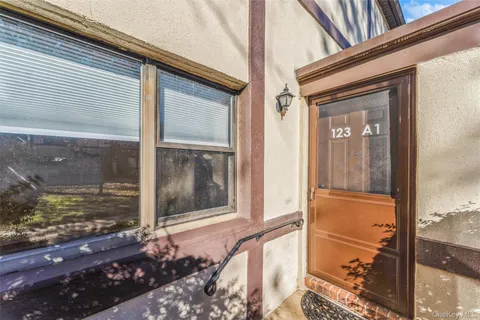 $345,000 | 123 15th Street, Unit A1, Garden City, NY 11530