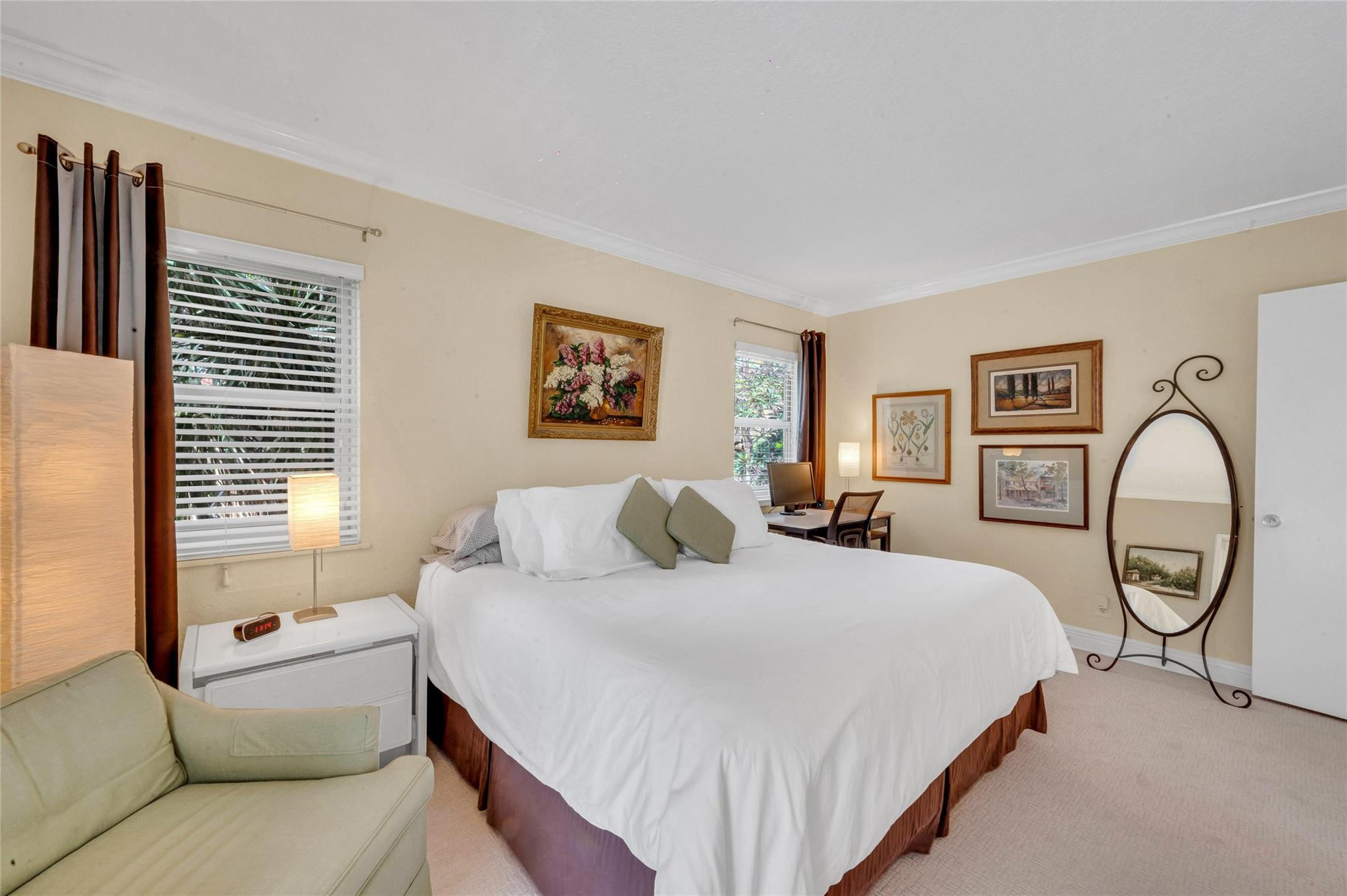 341 North Birch Road, Unit 204 Fort Lauderdale, FL 33304 - Photo 17 of 35 Photo 17