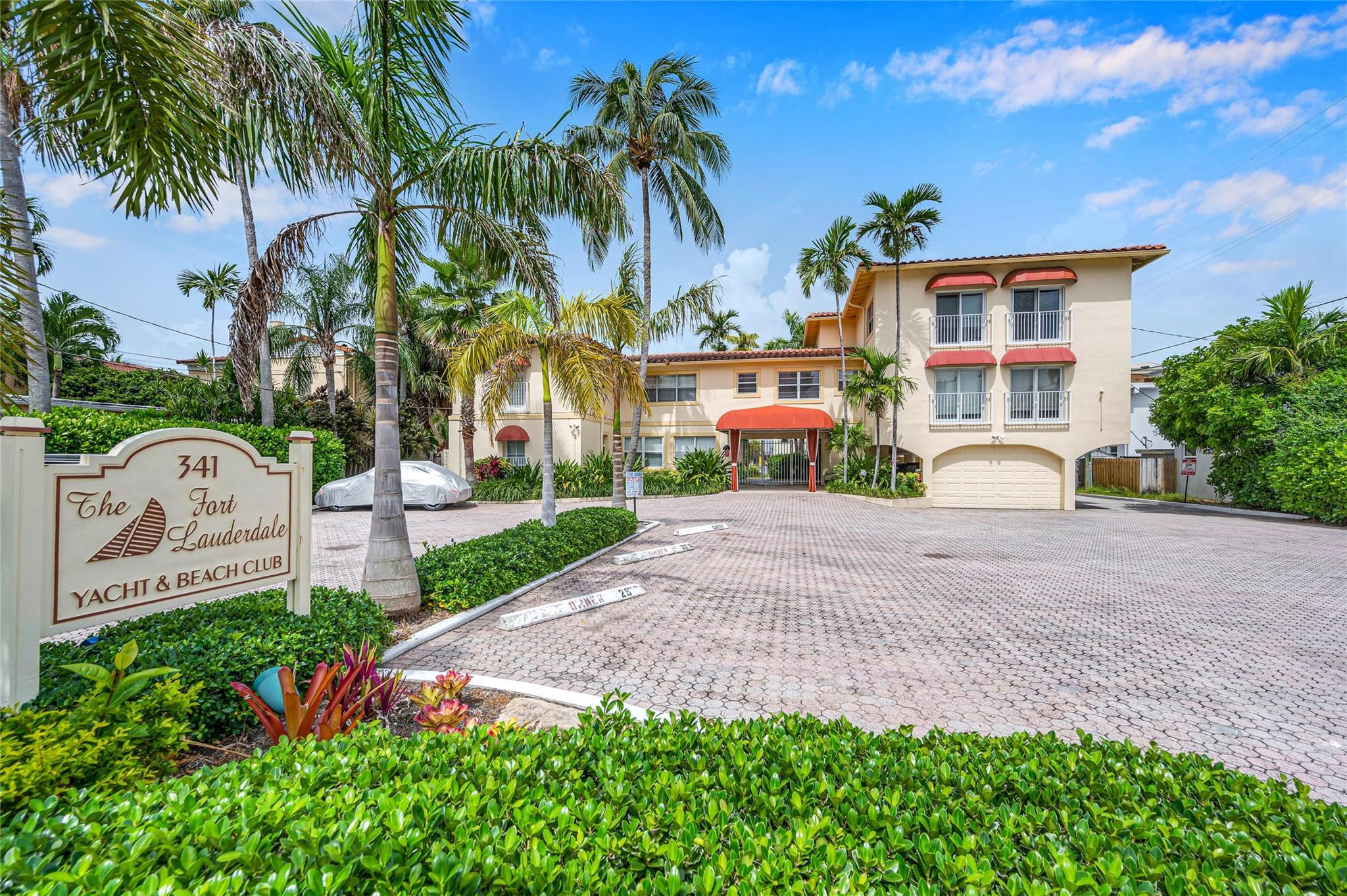 341 North Birch Road, Unit 204 Fort Lauderdale, FL 33304 - Photo 24 of 35 Photo 24