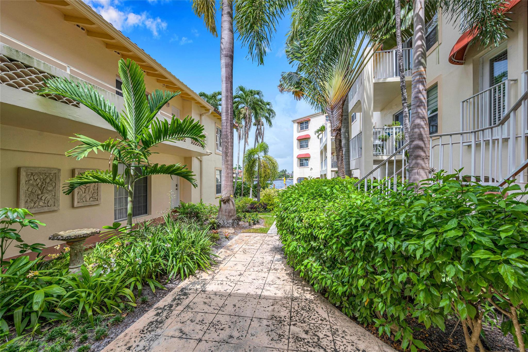 341 North Birch Road, Unit 204 Fort Lauderdale, FL 33304 - Photo 26 of 35 Photo 26