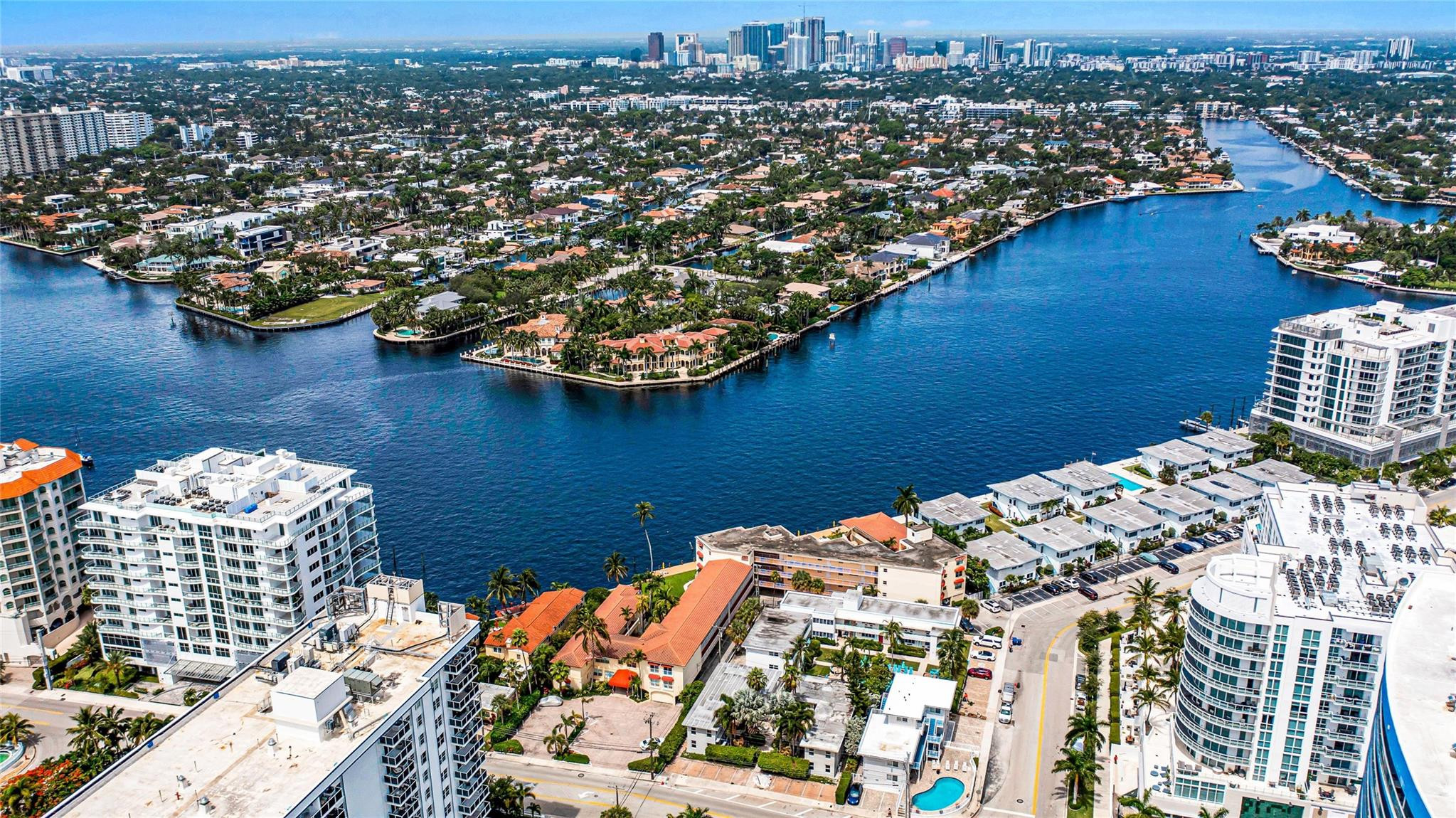 341 North Birch Road, Unit 204 Fort Lauderdale, FL 33304 - Photo 31 of 35 Photo 31