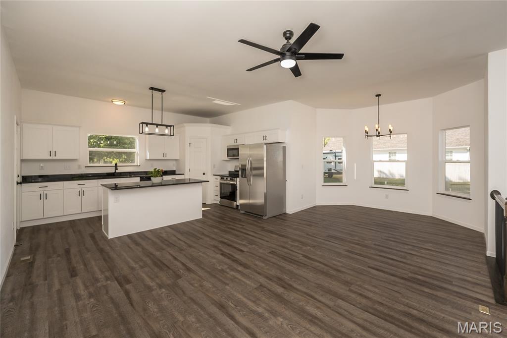 323 Church Street East Alton, IL 62024 - Photo 13 of 52