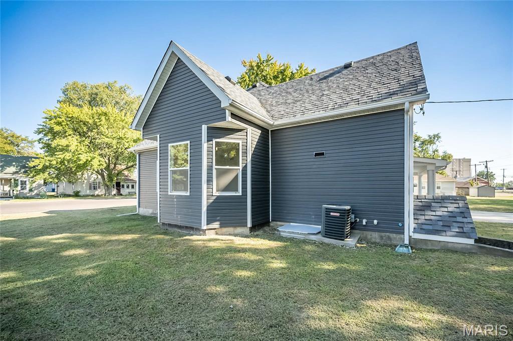 323 Church Street East Alton, IL 62024 - Photo 42 of 52