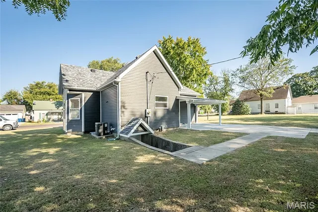 $225,000 | 323 Church Street, East Alton, IL 62024