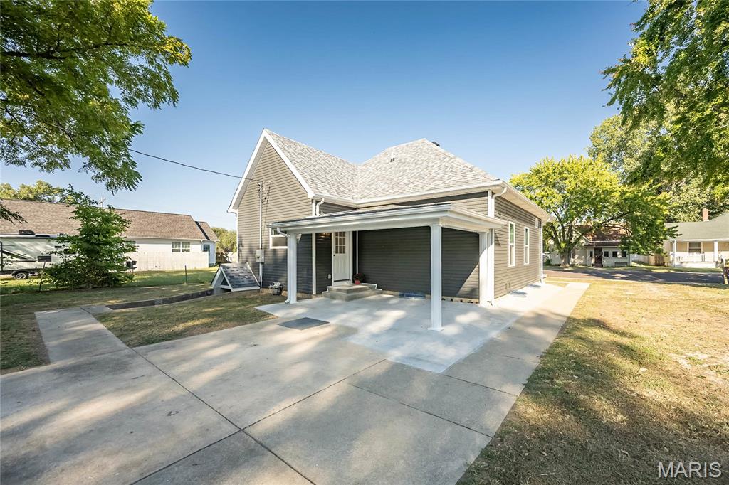 323 Church Street East Alton, IL 62024 - Photo 47 of 52