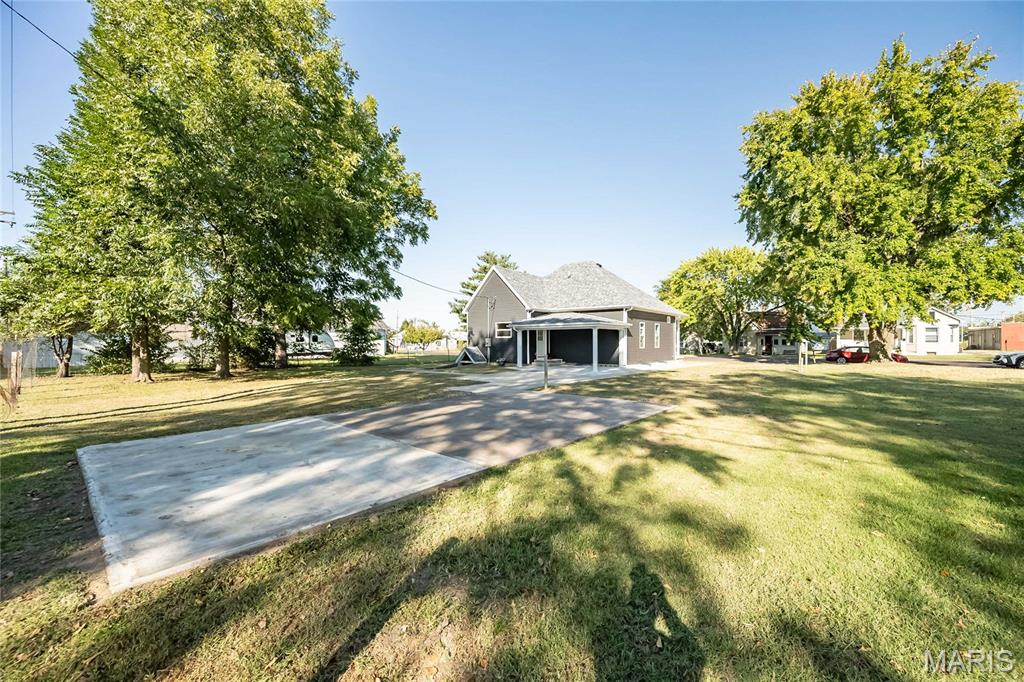 323 Church Street East Alton, IL 62024 - Photo 51 of 52