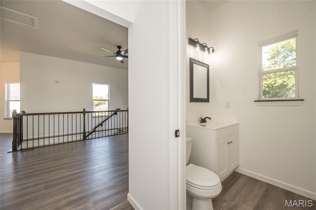 323 Church Street East Alton, IL 62024 - Photo 7 of 52