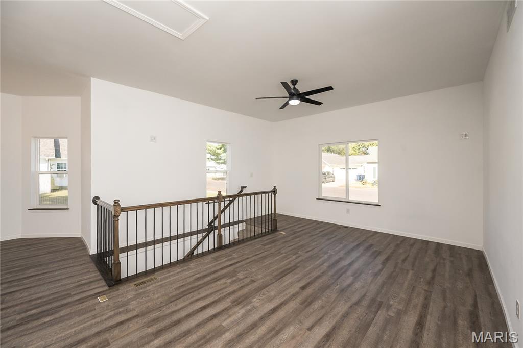 323 Church Street East Alton, IL 62024 - Photo 9 of 52