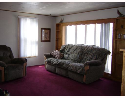 1448 Ridge Road Apollo, PA 15613 - Photo 8 of 16 Living Room.