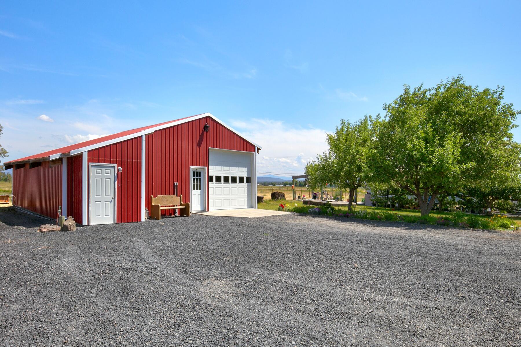 5624 Southwest Reif Road Powell Butte, OR 97753 - Photo 35 of 48 batch_35 5624 SW Reif Rd._036