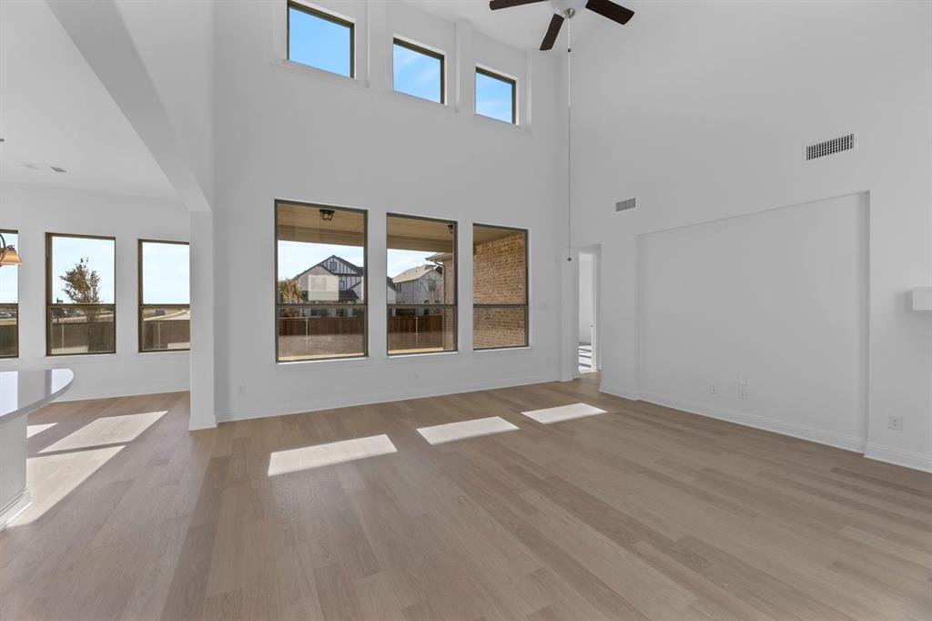 2106 Big Cypress Road Mansfield, TX 76063 - Photo 17 of 40 DAL_South Pointe_Caddo II_2106 Big Cypress Road (30)