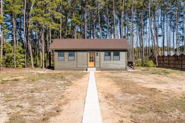 $519,900 | 65 Happy Hollow Road, Freeport, FL 32439