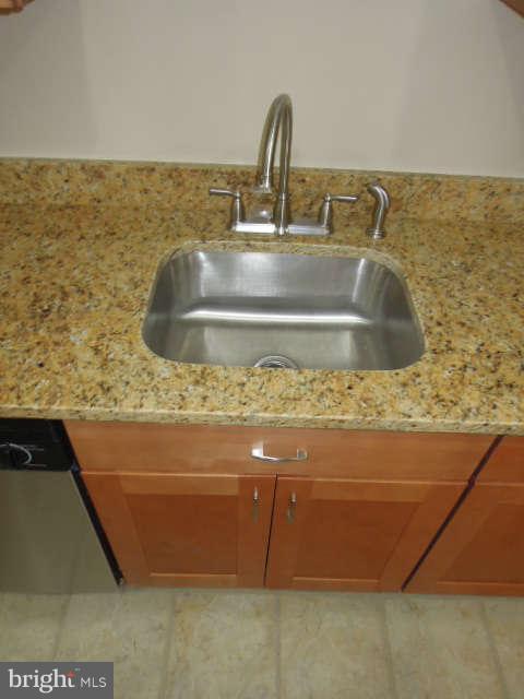 1806 Burnwood Road Baltimore, MD 21239 - Photo 11 of 29 Kitchen