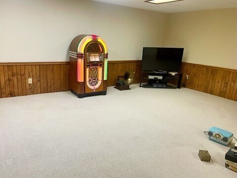 5920 Charing Cross Road Indianapolis, IN 46217 - Photo 18 of 20 Gallery Image 18