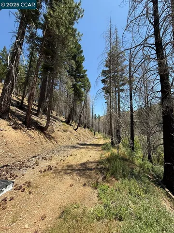 a view of lake view with beach