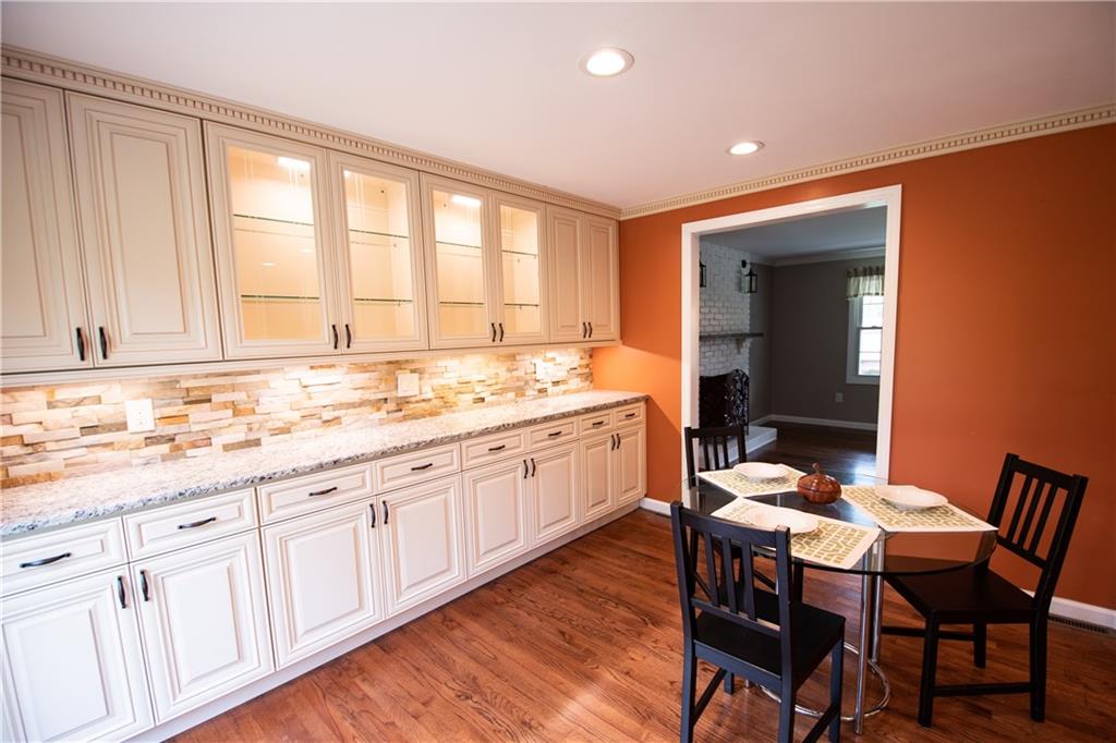 2356 Cramden Road Pittsburgh, PA 15241 - Photo 7 of 25 Enjoy the flow of this open floor plan, easily move from room to room. You will enjoy this look of the totally update and move-in ready home! A pleasure to show!