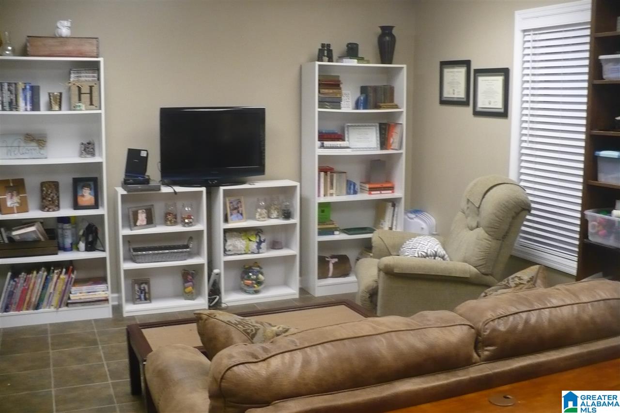 979 Hickory Street Moody, AL 35004 - Photo 17 of 20