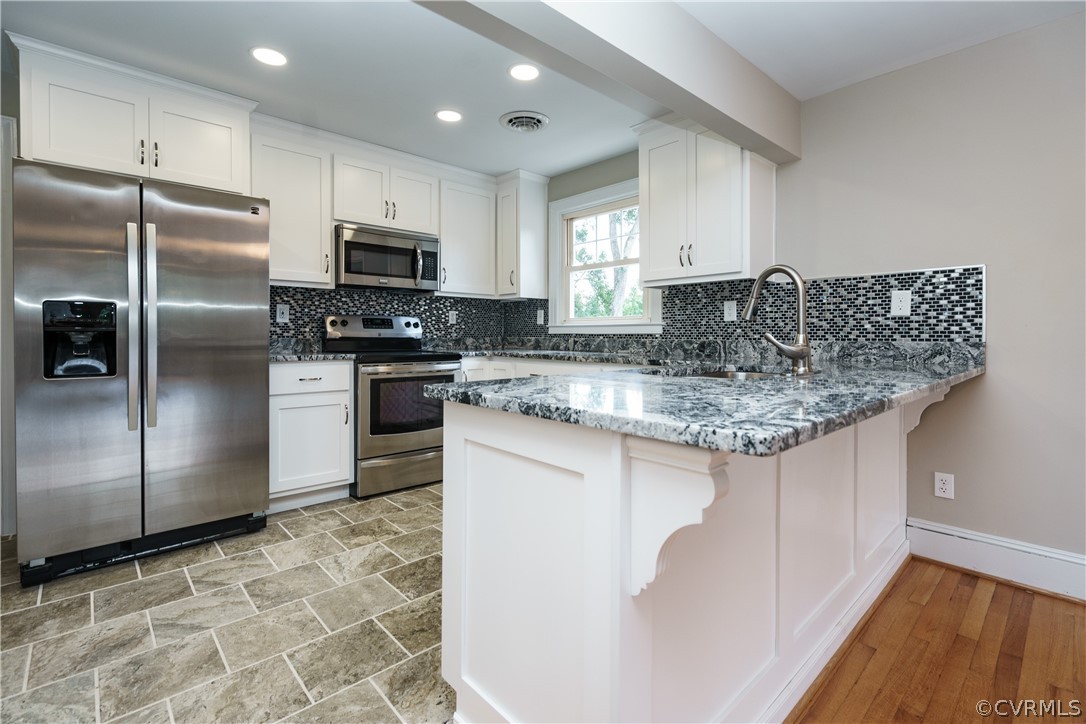 6300 Hickory Road Petersburg, VA 23803 - Photo 11 of 33 Kitchen