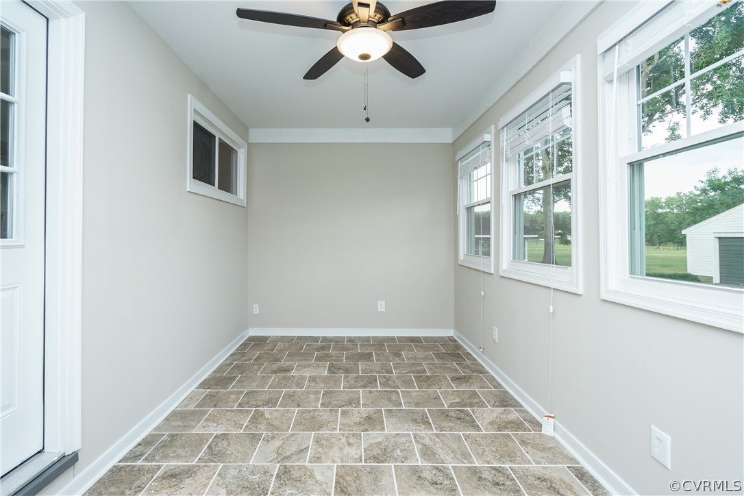 6300 Hickory Road Petersburg, VA 23803 - Photo 16 of 33 Florida Room