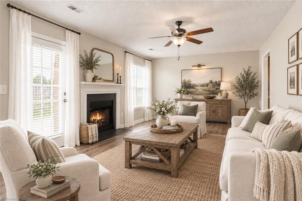 VIRTUALLY STAGED, Living Room