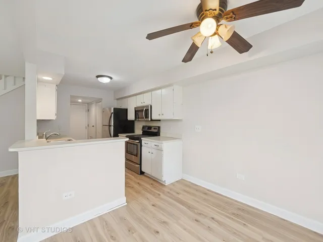 $279,900 | 1102 North Knollwood Drive, Palatine, IL 60067