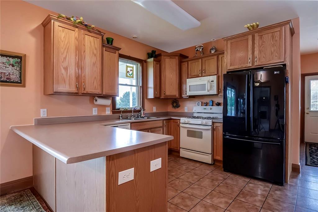 136 Hanny Beaver Road Hookstown, PA 15050 - Photo 9 of 25 Gallery Image 9