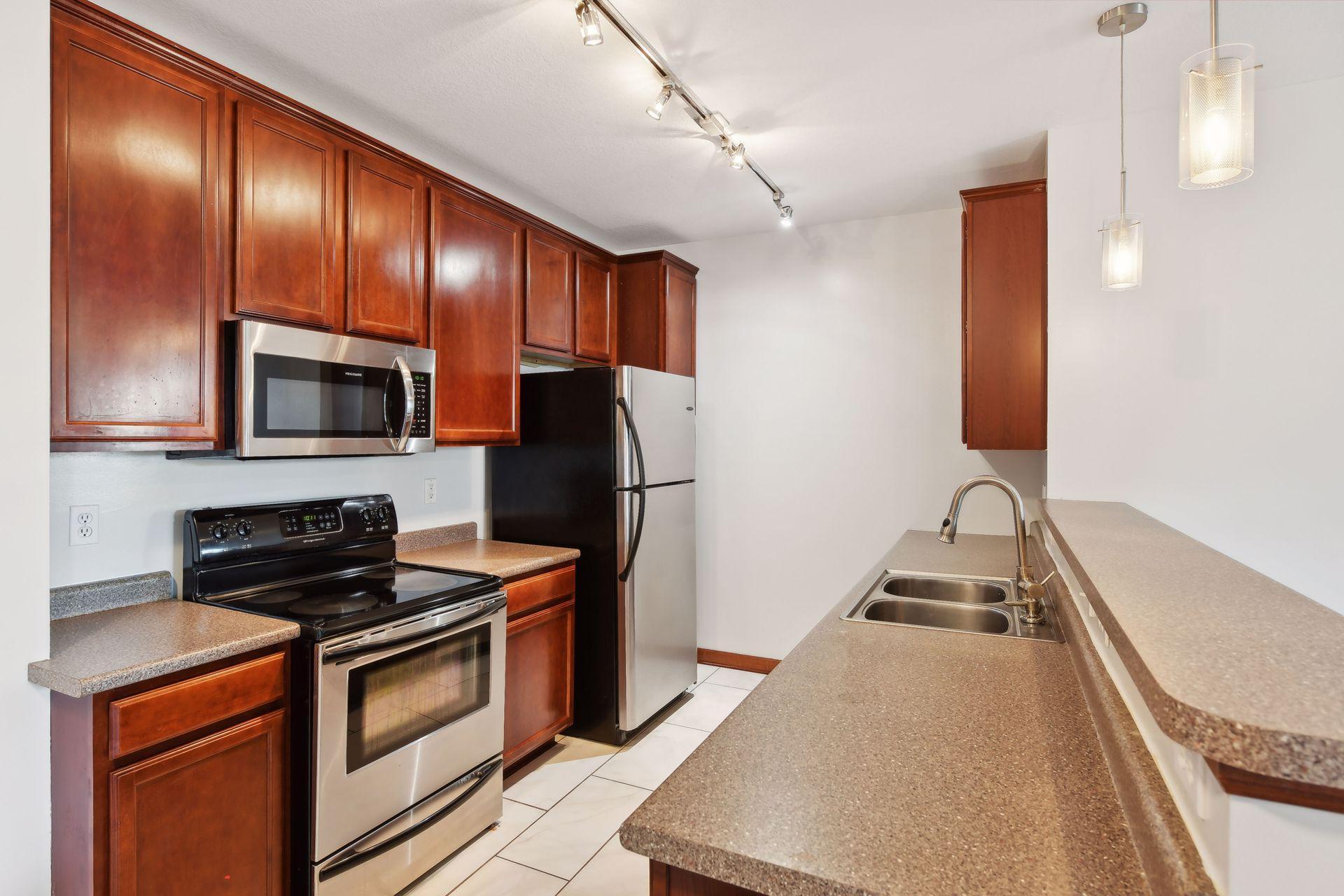 7600 Lyndale Avenue South, Unit 228 Richfield, MN 55423 - Photo 15 of 42