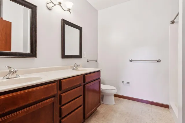 $239,900 | 7600 Lyndale Avenue South, Unit 228, Richfield, MN 55423