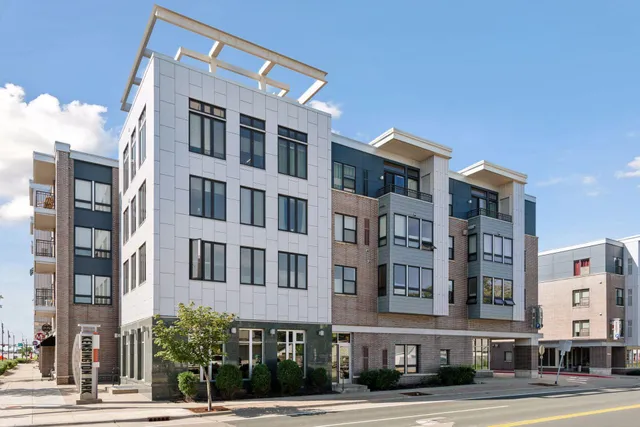 $239,900 | 7600 Lyndale Avenue South, Unit 228, Richfield, MN 55423