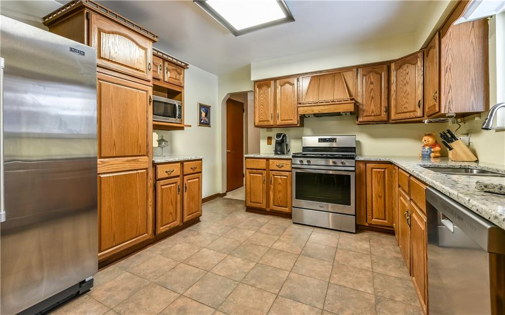 5560 Gibson Road Gibsonia, PA 15044 - Photo 6 of 22 Gallery Image 6