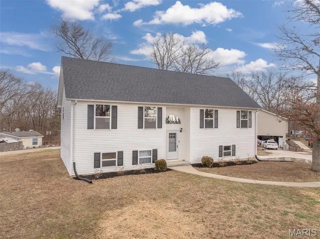 $315,000 | 825 Hwy Ww, Foristell, MO 63348