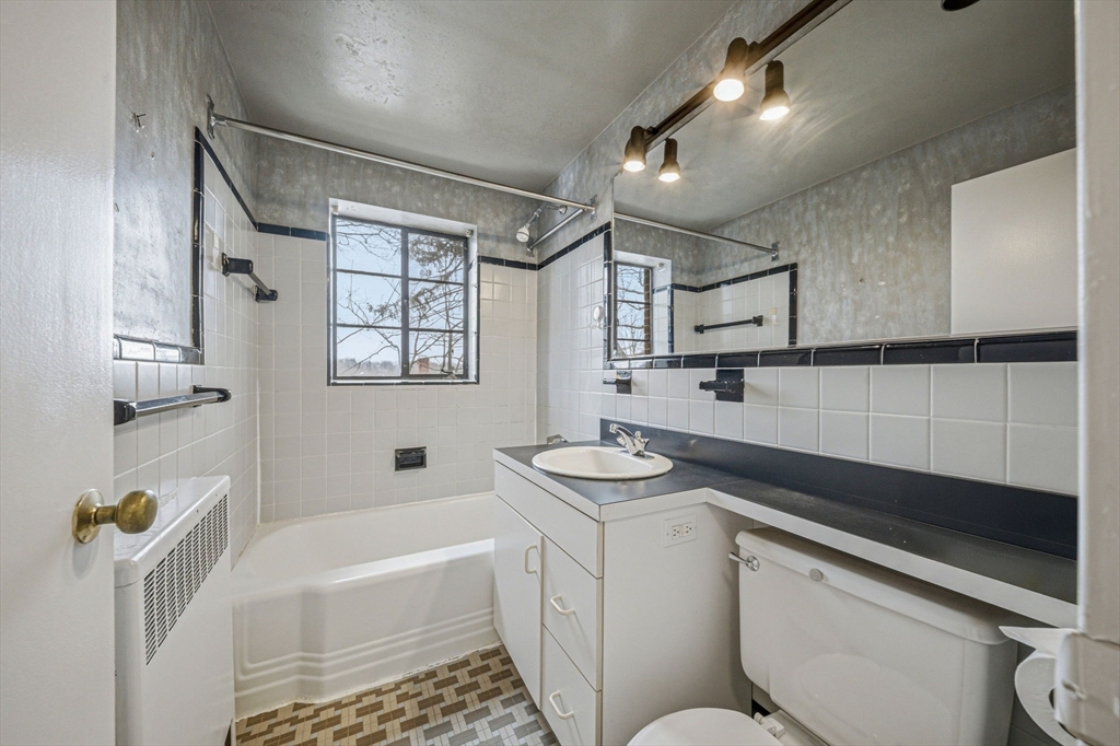 114 Evans Road, Unit 5 Boston, MA 02445 - Photo 21 of 33