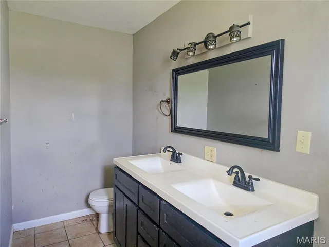 $129,900 | 81 Sandy Lane, Benton, MO 63736