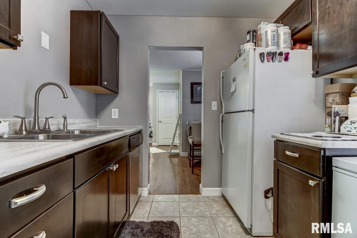 2052 North 21st Street Springfield, IL 62702 - Photo 7 of 16