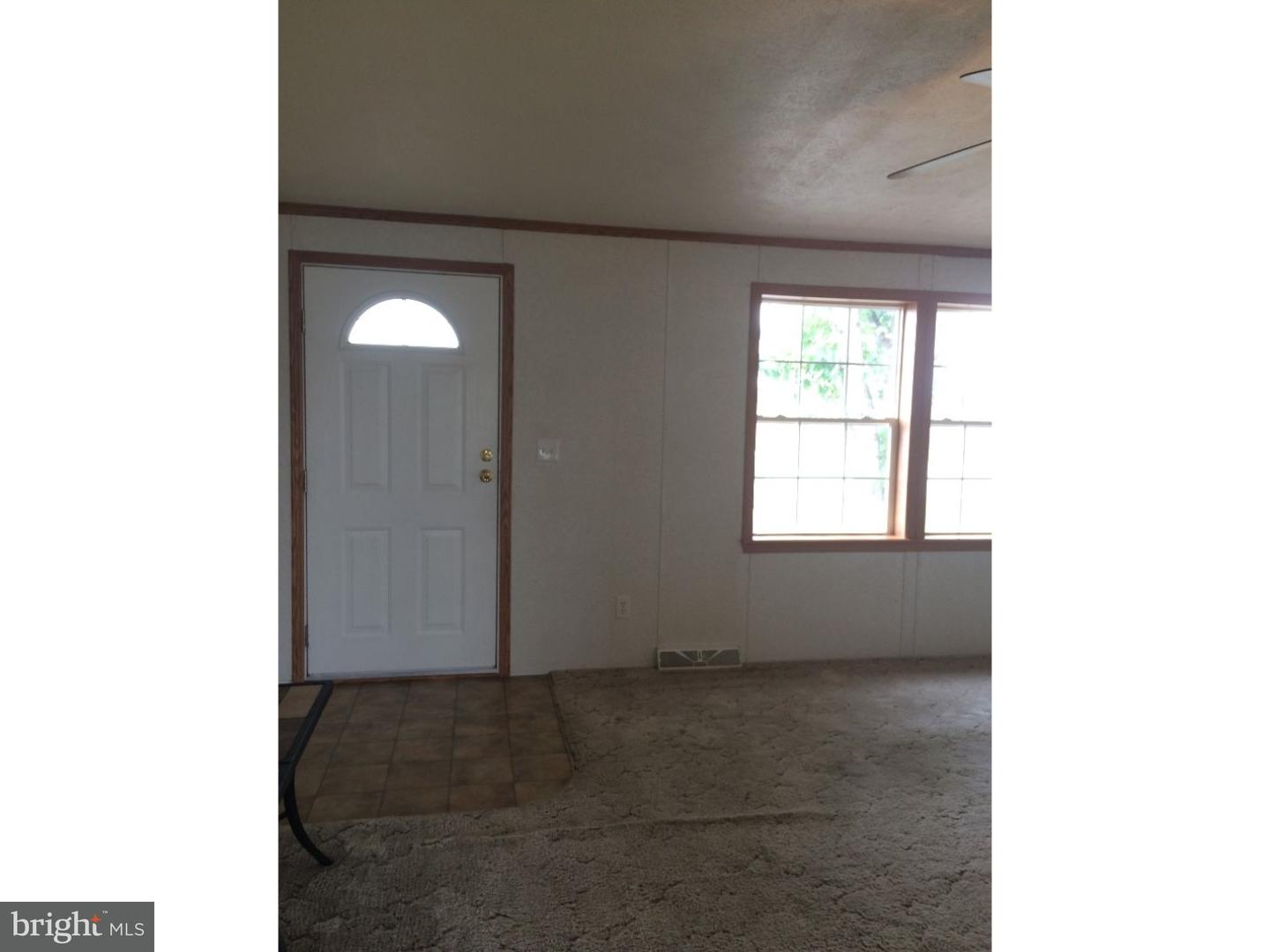 4277 Vernon Road Harrington, DE 19952 - Photo 2 of 20 Living Room