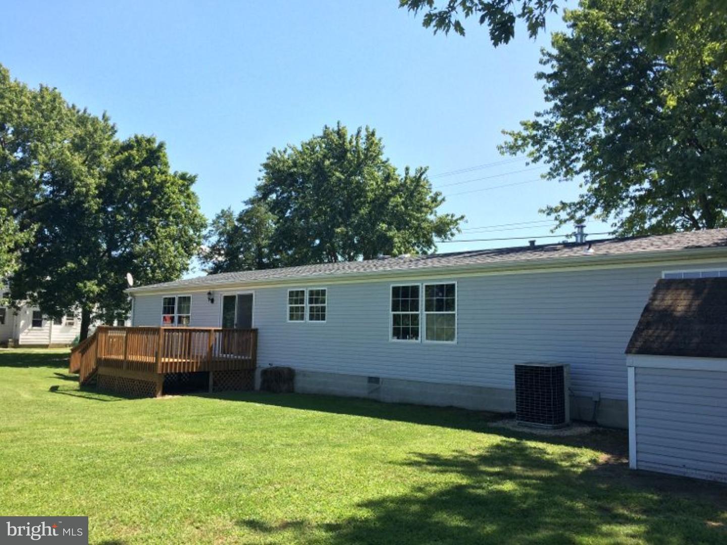 4277 Vernon Road Harrington, DE 19952 - Photo 13 of 20 Deck