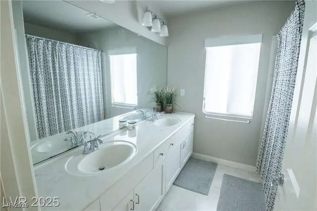 $699,000 | 8525 Silver Coast Street, Las Vegas, NV 89139